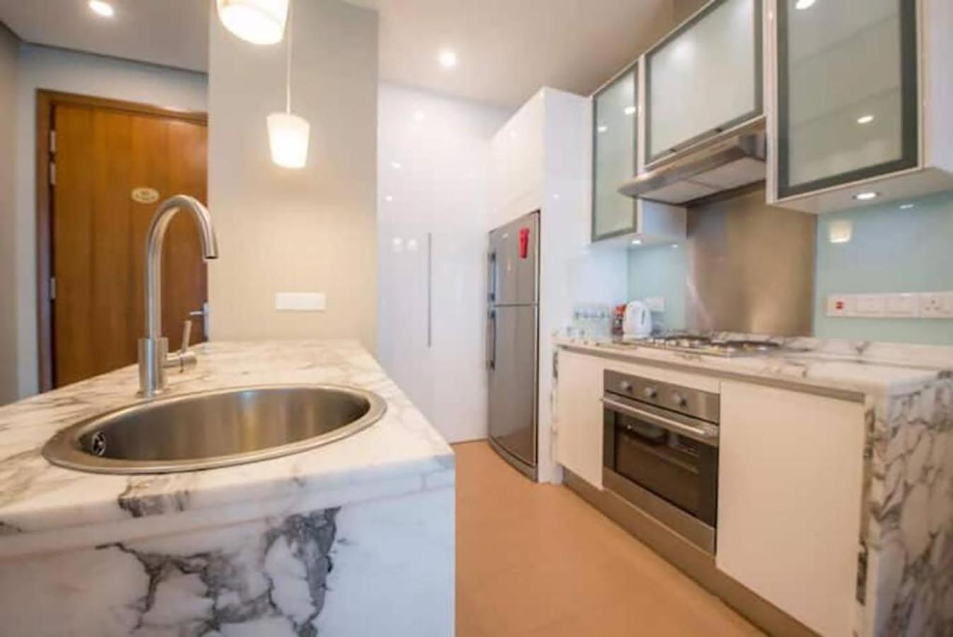 Tree Premier Suite Strait Quay Luxury Marina Suite Tanjung Tokong المظهر الخارجي الصورة